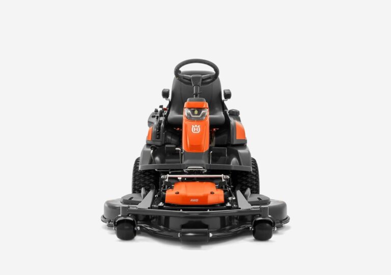 Husqvarna R 420TsX AWD — Combi 112 & Bürste | Dancover