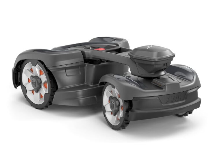 Husqvarna Automower 435X AWD NERA — 4x4 Mähroboter | Dancover