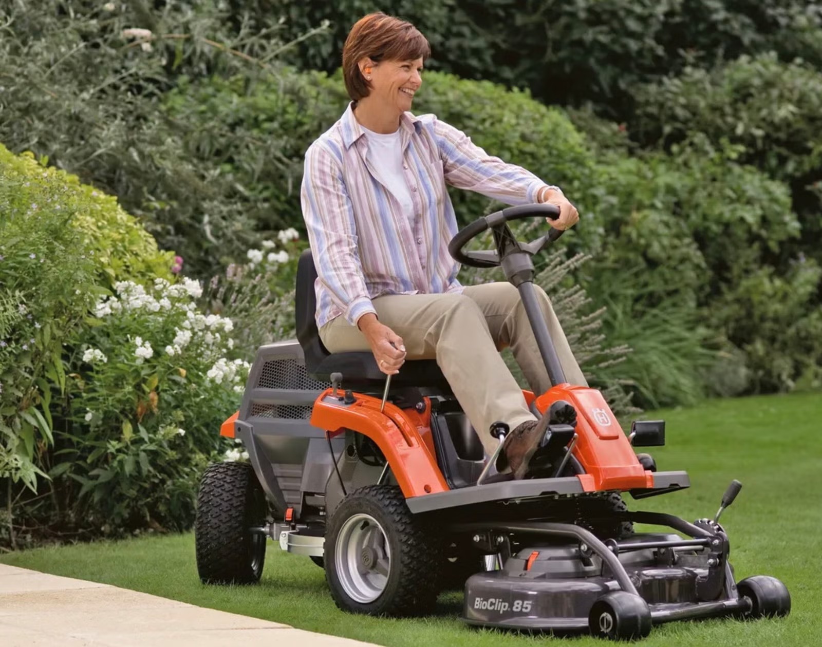 Husqvarna R 112C — Kompakter Rider-Aufsitzmäher | Dancover – Image 8