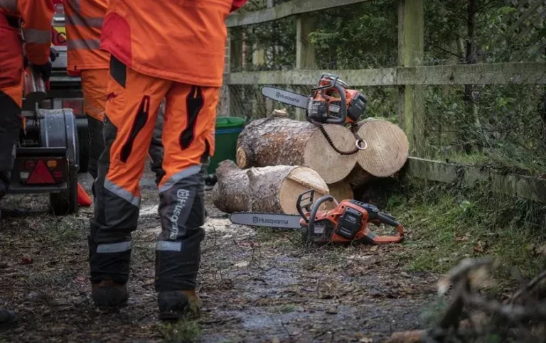 Husqvarna 540i XP® G – Profi-Akku-Kettensäge mit Griffheizung, Ölsensor, IPX4, SaveE™-Modus und Fleet Services™