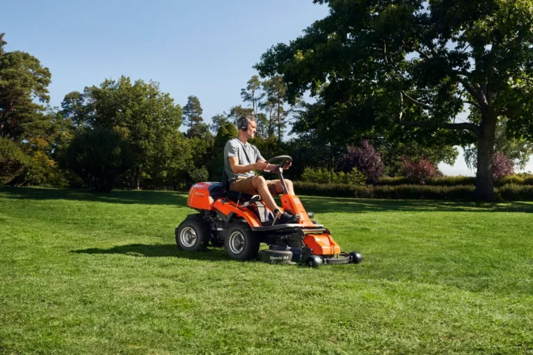 Husqvarna R 214TC Rider Aufsitzmäher 103cm | Dancover