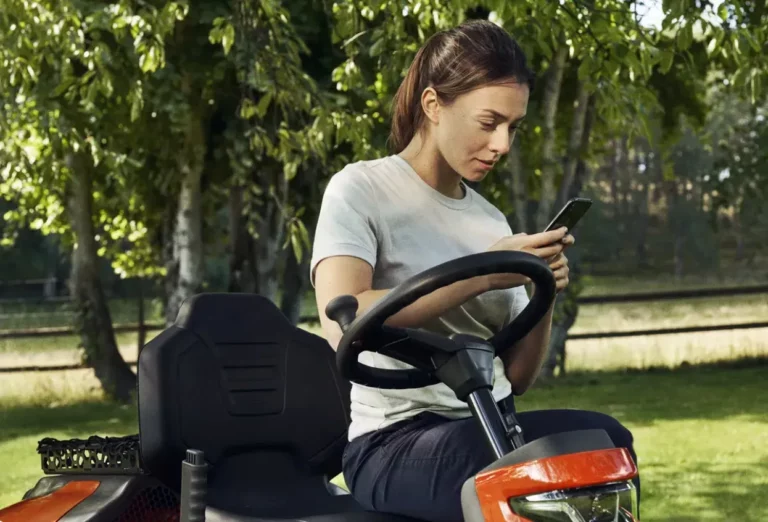 Husqvarna R 316TsX AWD Allrad Kawasaki 9,7 kW Servolenkung | Dancover