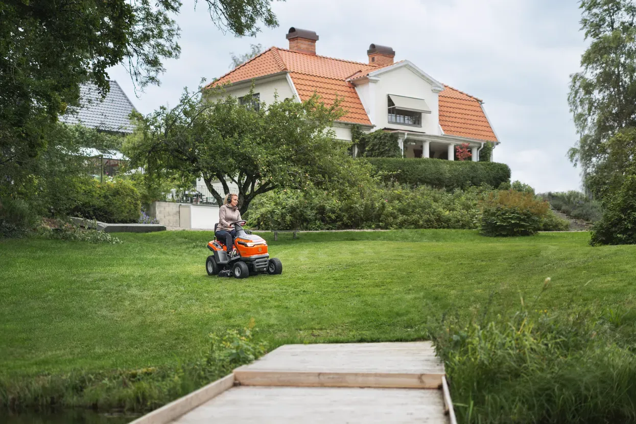 Husqvarna TS 112 Aufsitzmäher 95 cm — Kompakt | Dancover – Image 4