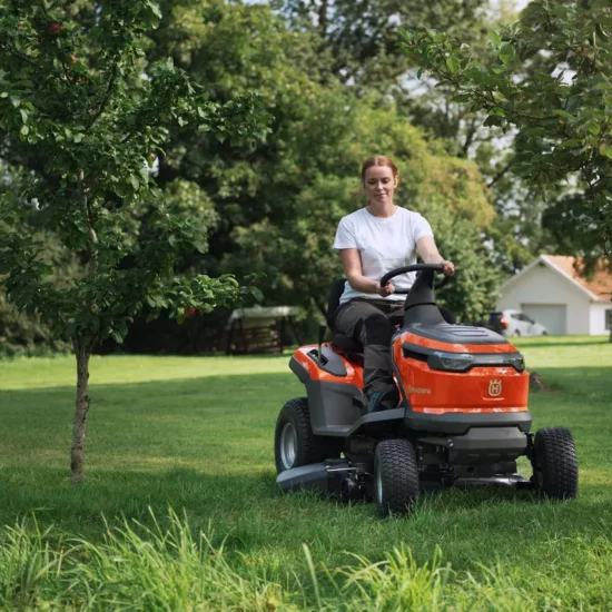 Husqvarna TS 100i Akku-Aufsitzmäher — Kompakt | Dancover – Image 3