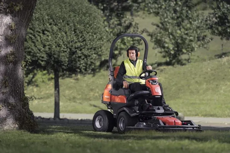 Husqvarna P 524X AWD Frontmäher Profi Kawasaki 13,9 kW | Dancover – Image 3