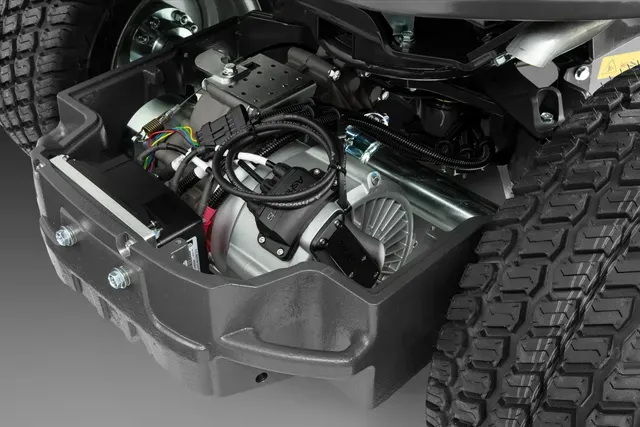 Husqvarna P 535HX Hybrid-Frontmäher Diesel 17,8 kW AWD | Dancover