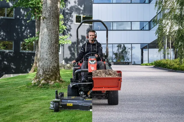 Husqvarna P 535HX Hybrid-Frontmäher Diesel 17,8 kW AWD | Dancover
