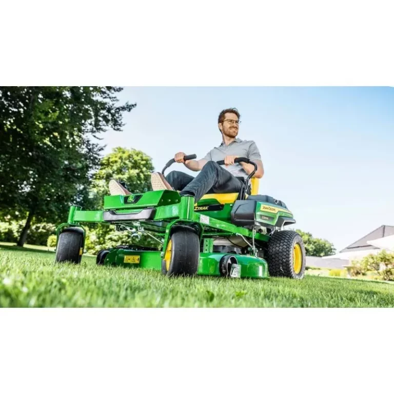 John Deere Z320M