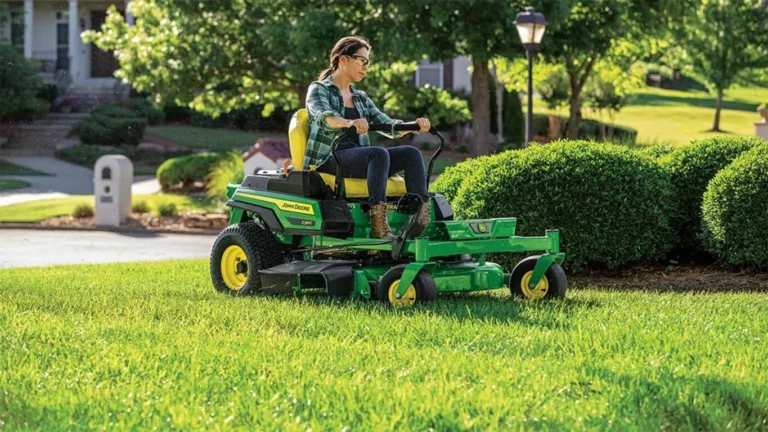 John Deere Z515E Zero-Turn 122cm V-Twin 13,4 kW 12,9 km/h | Dancover