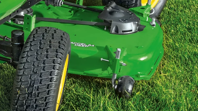 John Deere X584 Rasentraktor 122cm 4WS Kawasaki 16,1kW | Dancover