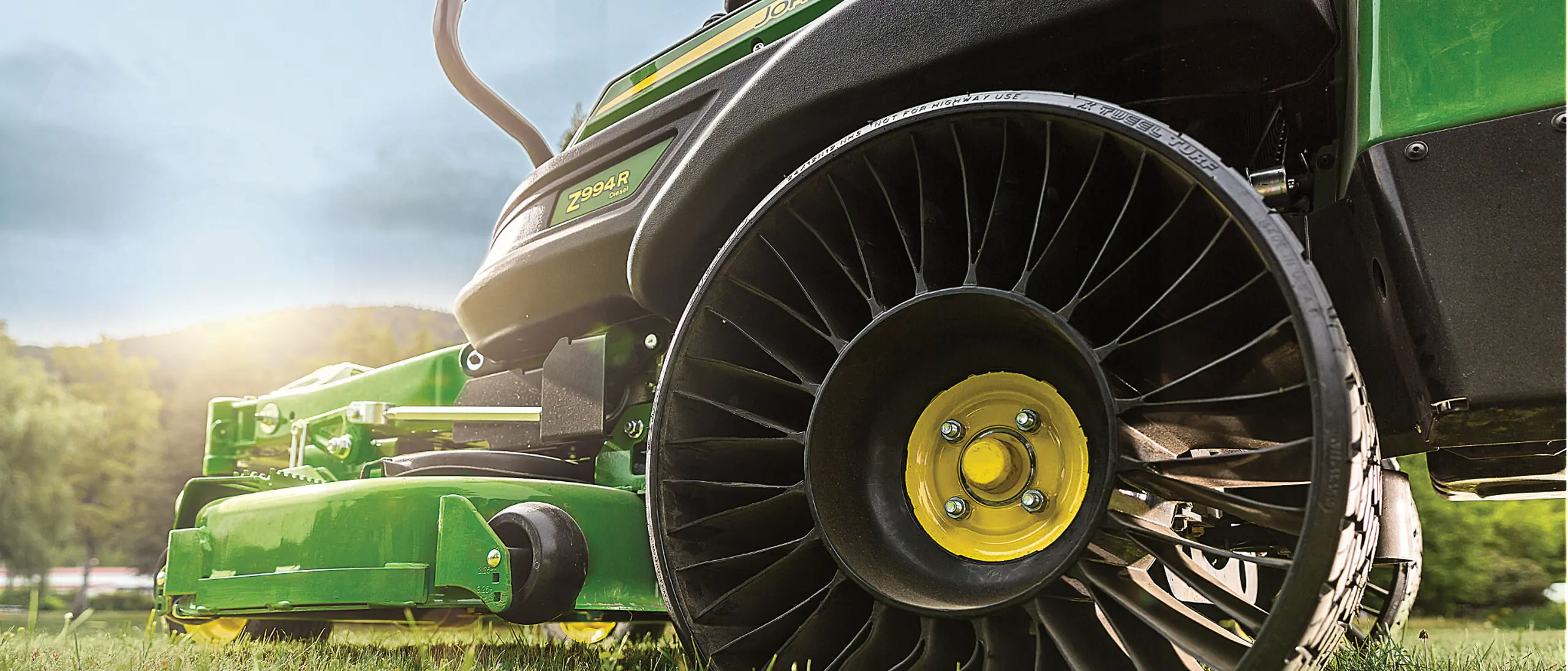John Deere Z955R Profi Zero-Turn 137/152cm 25,6PS ZTrak | Dancover – Image 4