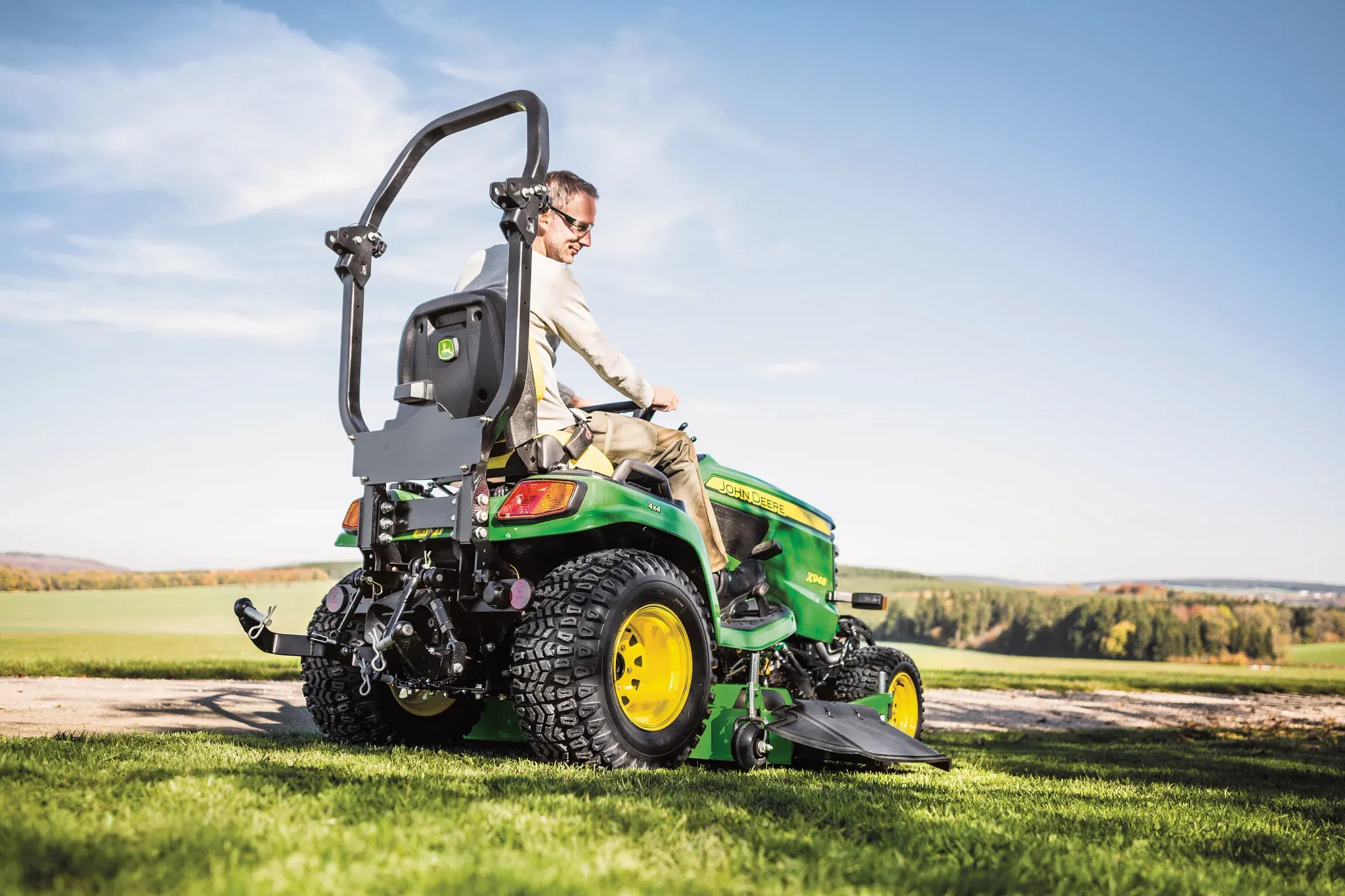 John Deere X948 Diesel-Gartentraktor 4WD 24,5PS AutoConnect | Dancover – Image 10
