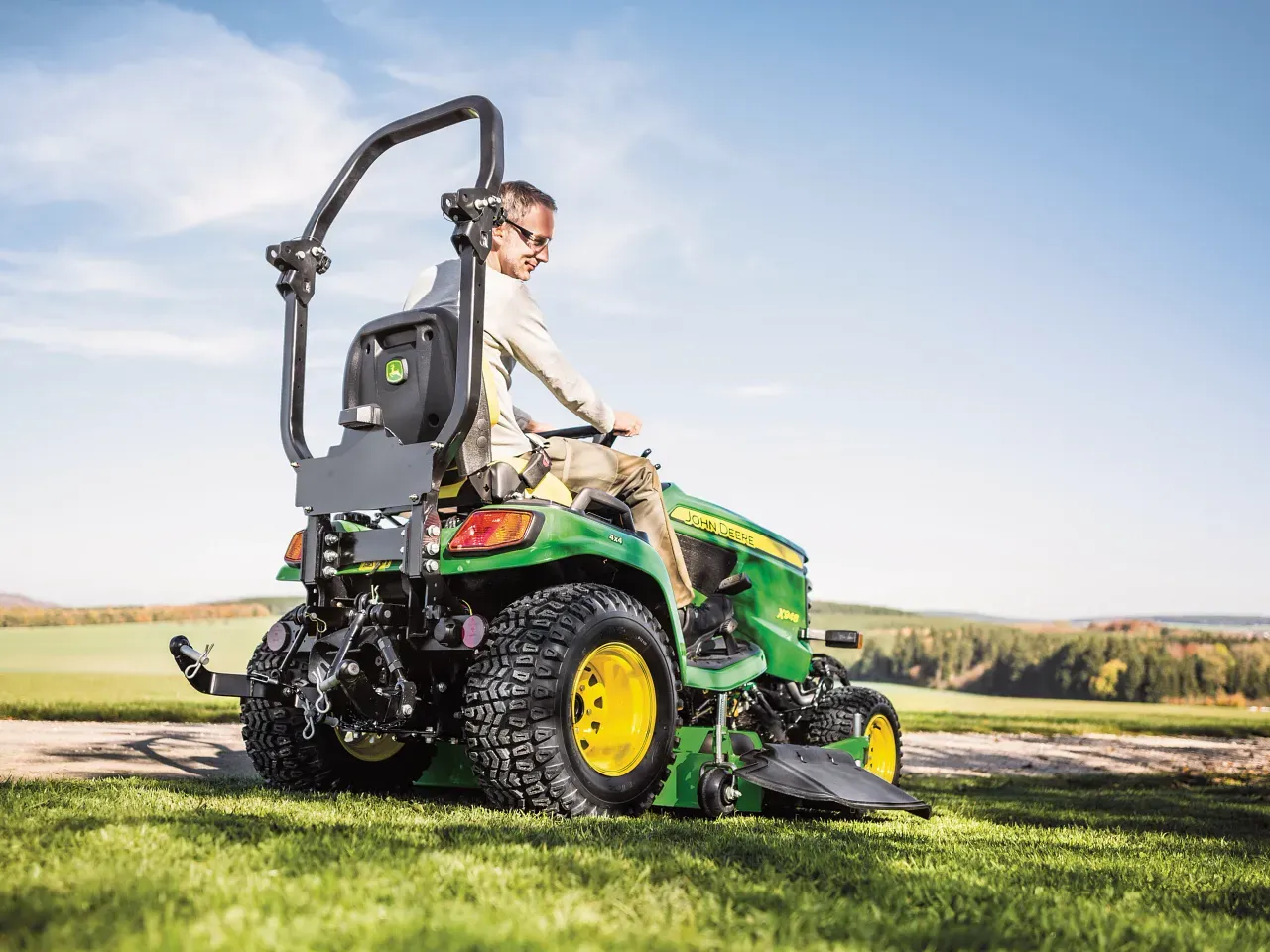 John Deere X948 Diesel-Gartentraktor 4WD 24,5PS AutoConnect | Dancover – Image 14