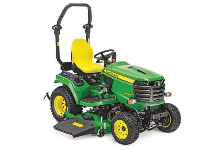 John Deere X948 Diesel-Gartentraktor 4WD 24,5PS AutoConnect | Dancover