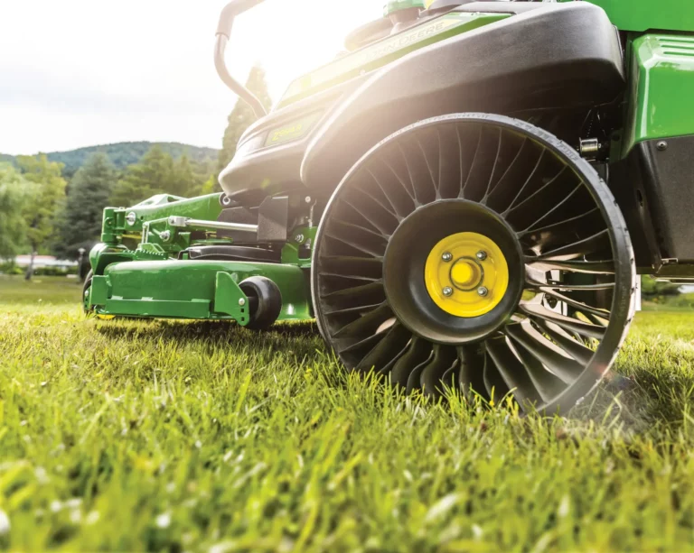 John Deere Z997R Zero-Turn Dieselmäher | Dancover