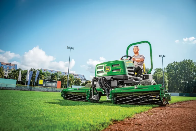 John Deere 2653B PrecisionCut Spindelmäher | Dancover
