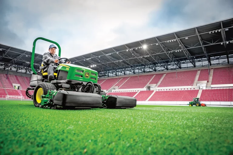 John Deere 2653B PrecisionCut Spindelmäher | Dancover