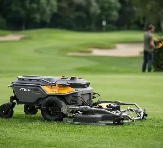 STIGA APX Pro – Professioneller Mähroboter mit KI, LIDAR und AGS-Technologie für bis zu 27.000 m² – Image 3