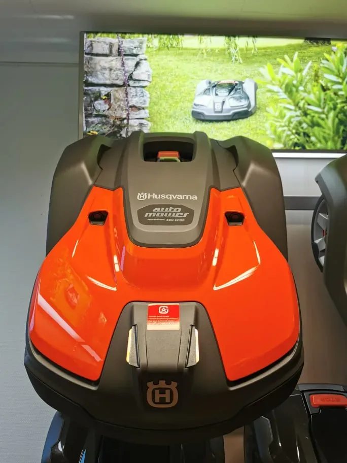 Mähroboter Husqvarna Automower 520 EPOS – EPOS™, 5.000 m², 45 % Steigung, GPS