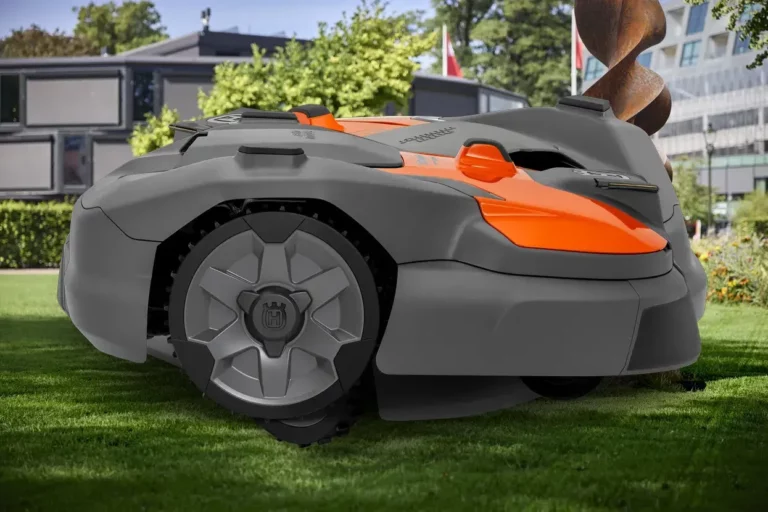 Mähroboter Husqvarna Automower 580 EPOS – EPOS™, 24.000 m², 45 % Steigung, GPS